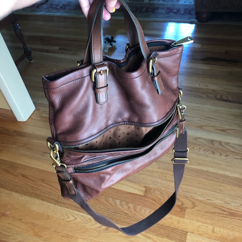 Fossil cross body bag